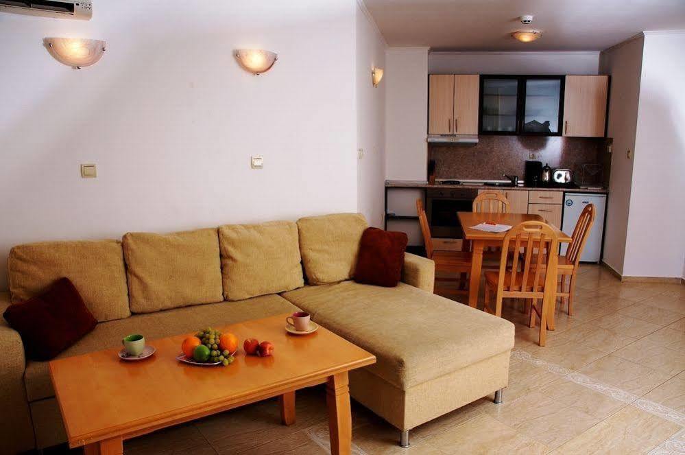 Diamond Apartments Sveti Vlas Esterno foto