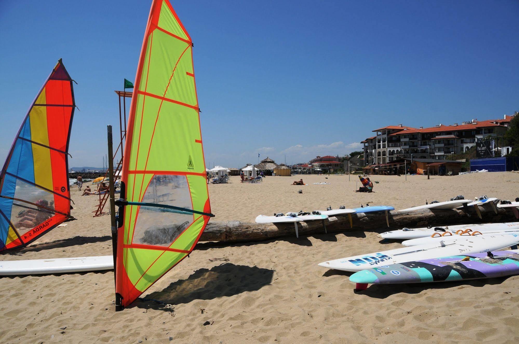 Diamond Apartments Sveti Vlas Esterno foto