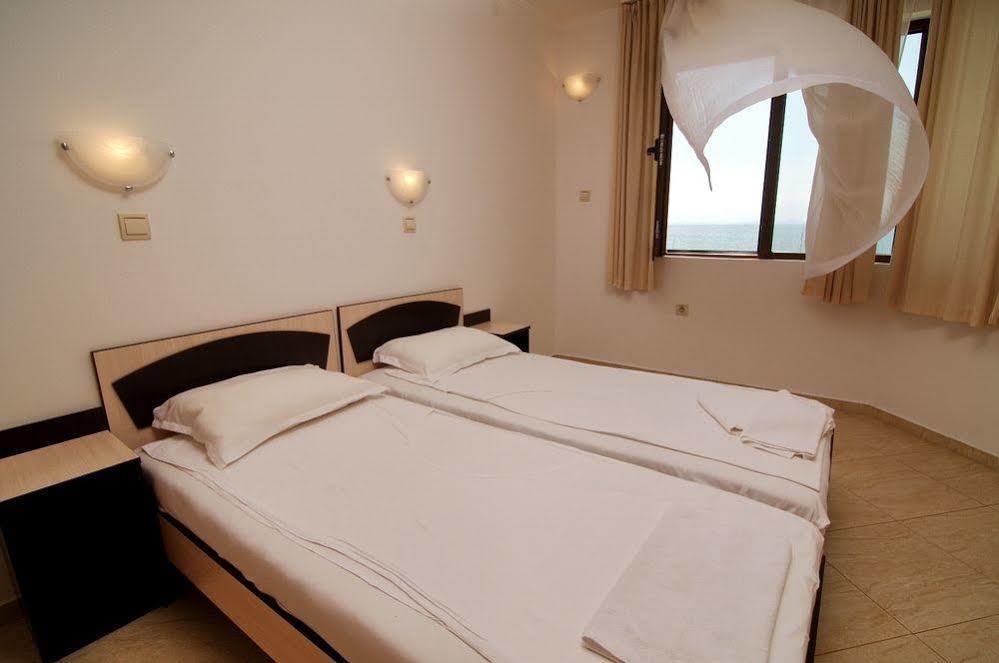 Diamond Apartments Sveti Vlas Esterno foto